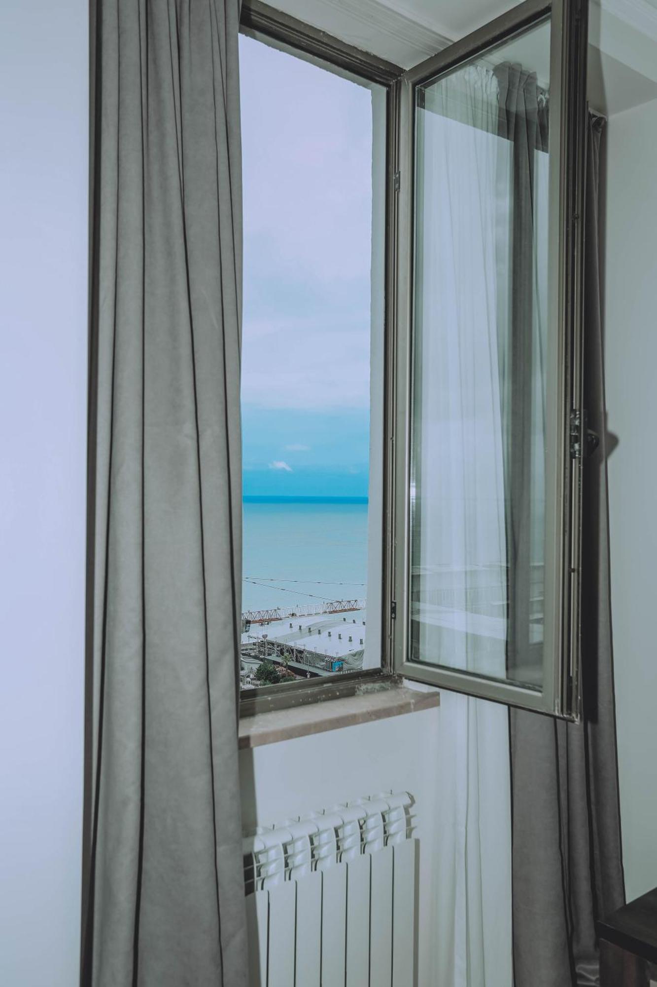 Royal Medis Hotel Batumi Zewnętrze zdjęcie