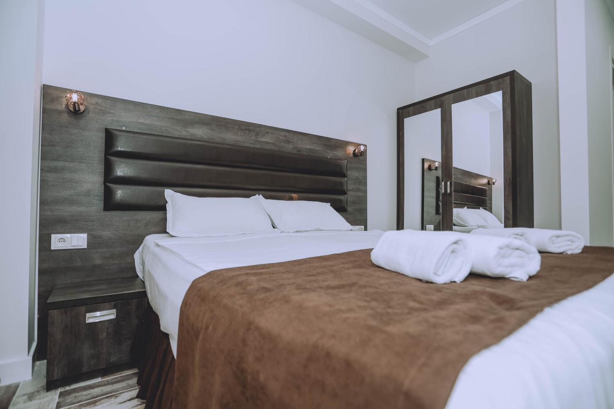 Royal Medis Hotel Batumi Zewnętrze zdjęcie