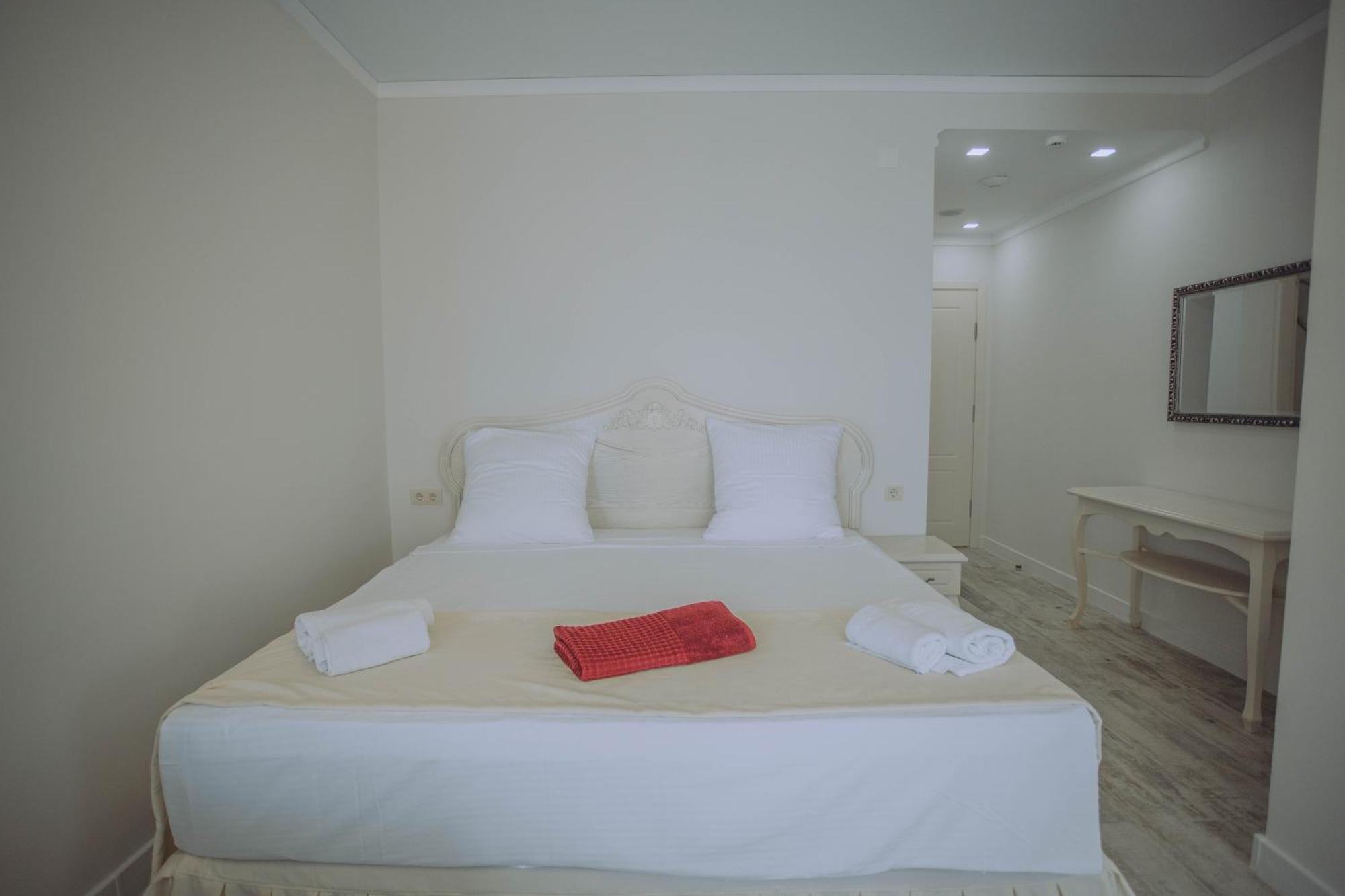 Royal Medis Hotel Batumi Zewnętrze zdjęcie